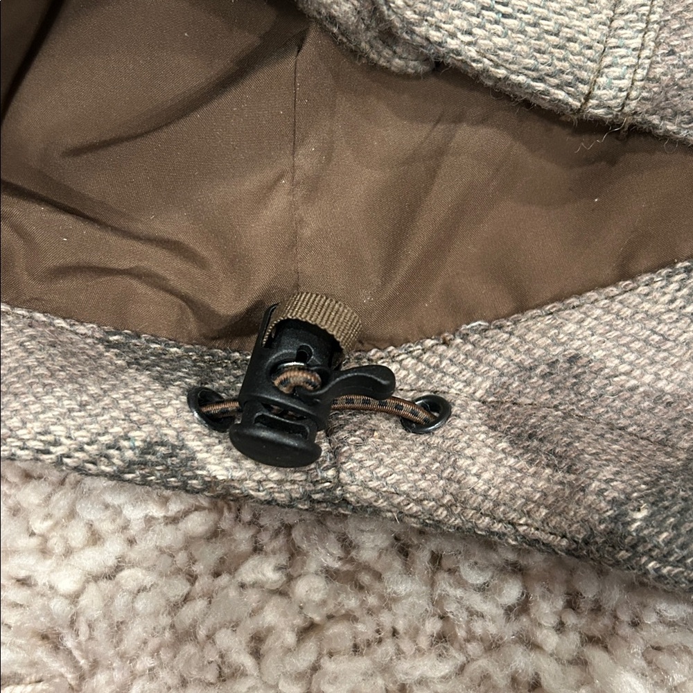 Cabela's Wool Camo Vest - Picture 6 of 9